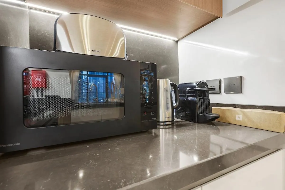 Daire First Class 1Br Unobstructed Burj Views Dubai