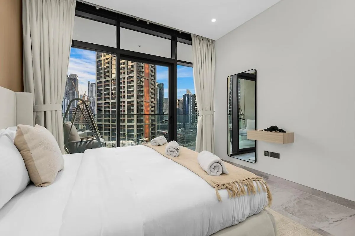 First Class 1Br Unobstructed Burj Views Dubai