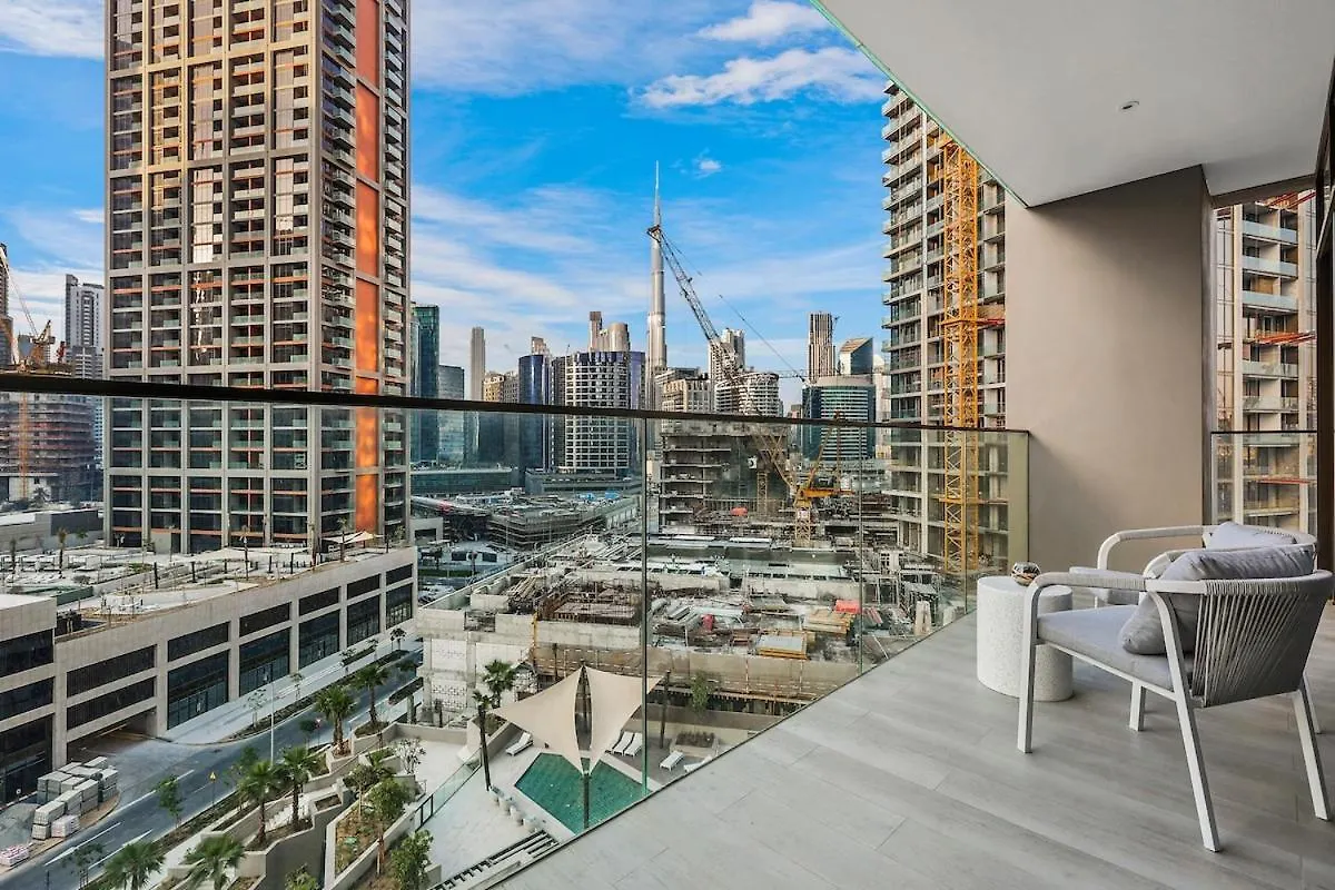 Daire First Class 1Br Unobstructed Burj Views Dubai Birleşik Arap Emirlikleri