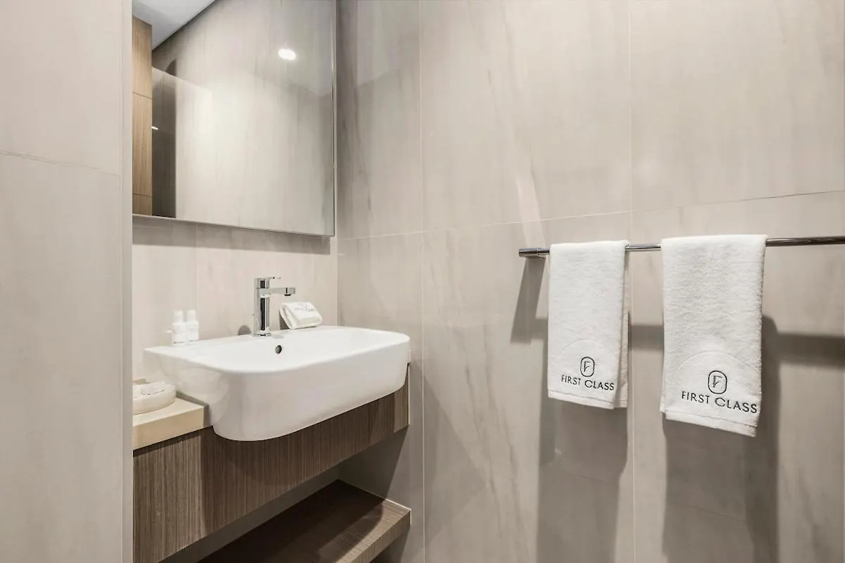 First Class 1Br Unobstructed Burj Views Dubai 0*,